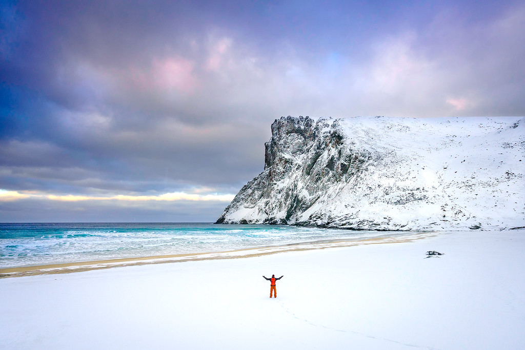 lofoten-kvalvika-beach-xl.jpg